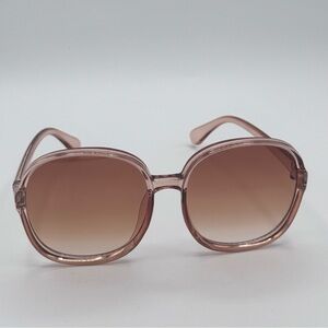 New Blush Pink Oversized Sunglasses with Case – Retro 70s Style Gradient Lenses